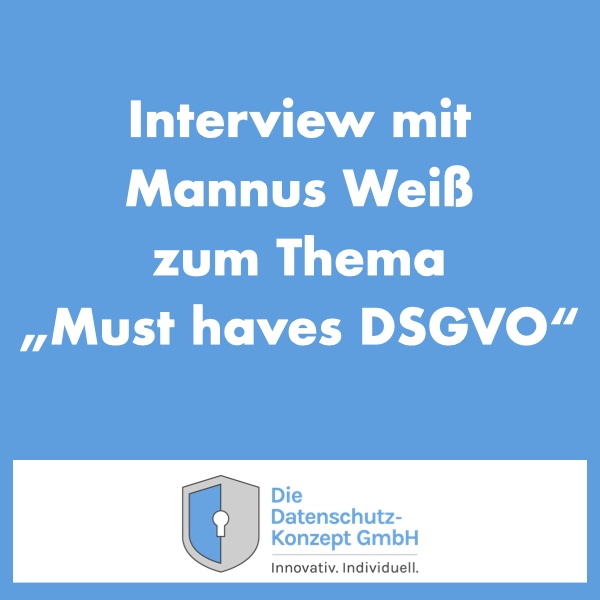 interview-mit-datenschützer-mannus-weiss Hellblaues Grafikelement mit dem Text "Interview mit Datenschützer Mannus Weiss"